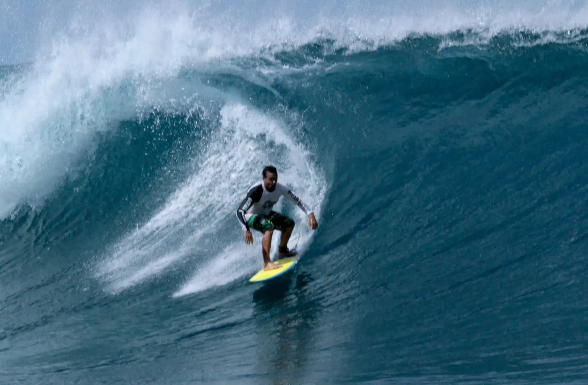 nias indonesie surf