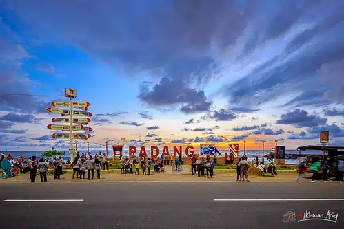 padang sumatra surf indonésie